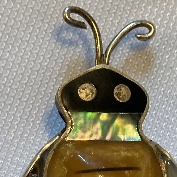 DelMundo handcrafted western Bee 🐝 brooch - Picture 10 of 11